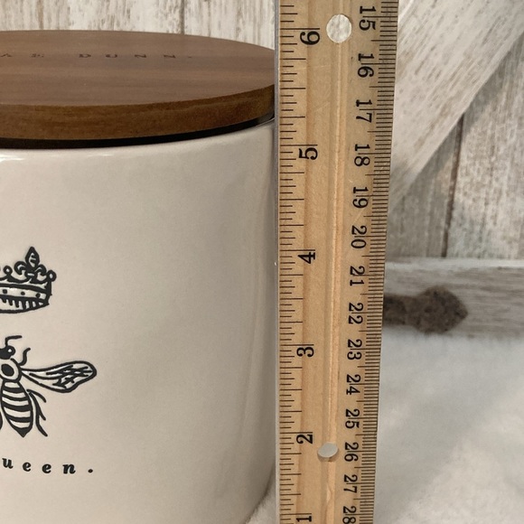 Rae Dunn Queen Bee Crown Canister with Wooden Lid - Picture 5 of 7